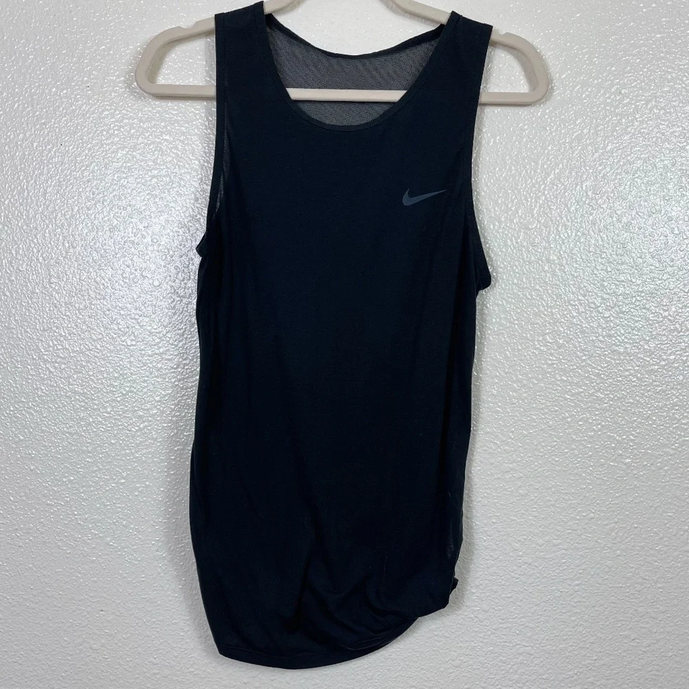 NIKE Dri-Fit Activewear Tank Top Women's size XS Black Mesh Lightweight